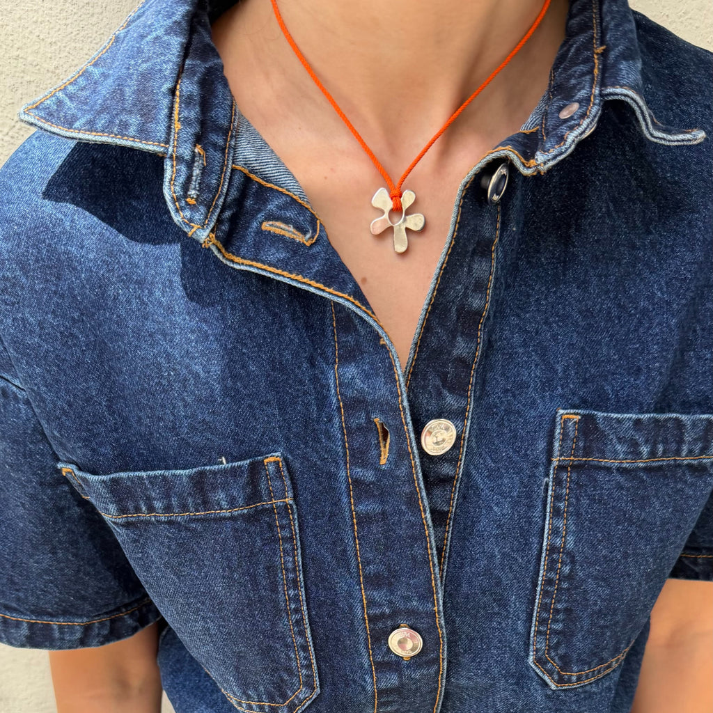 FLOWER NECKLACE