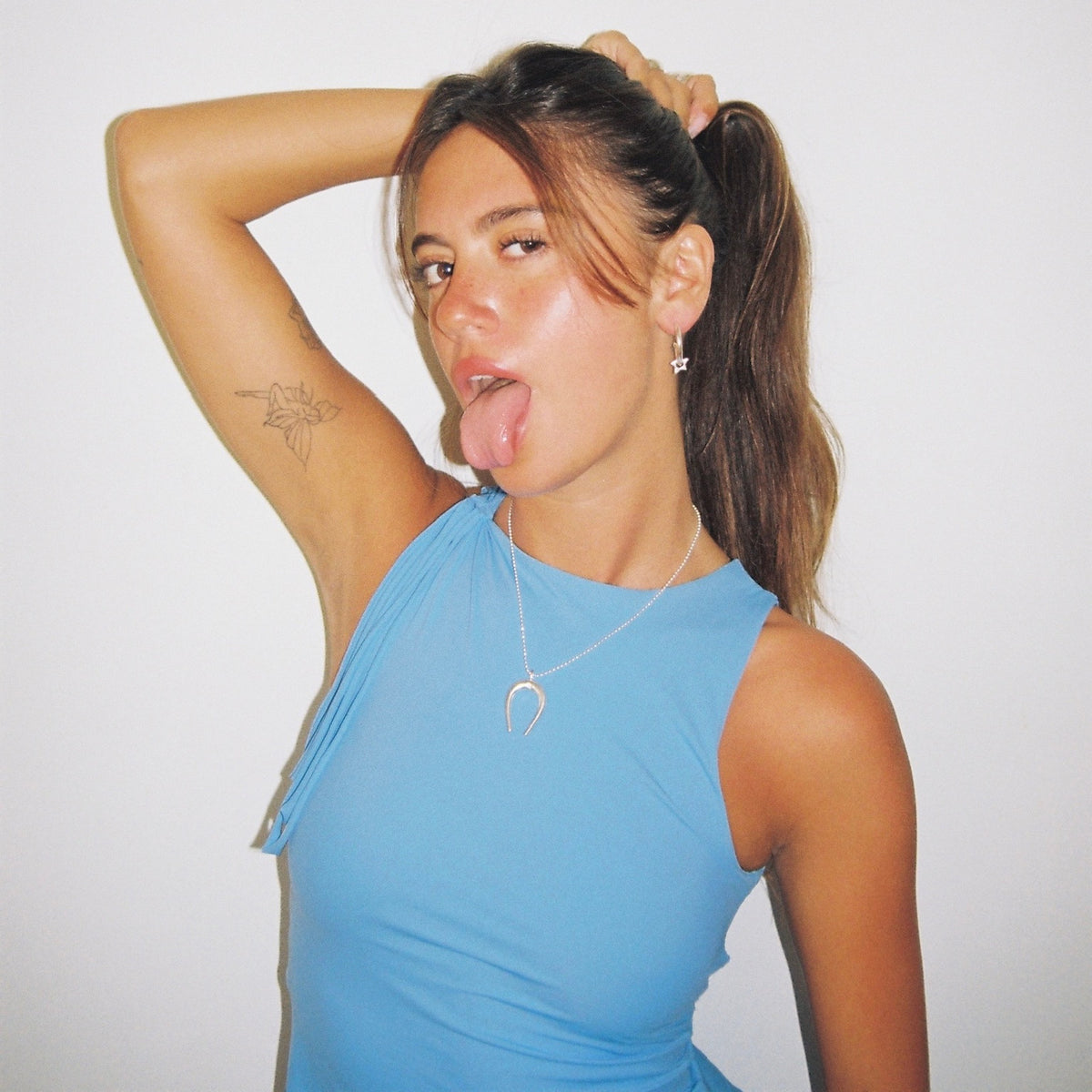 TINY STAR HOOPS