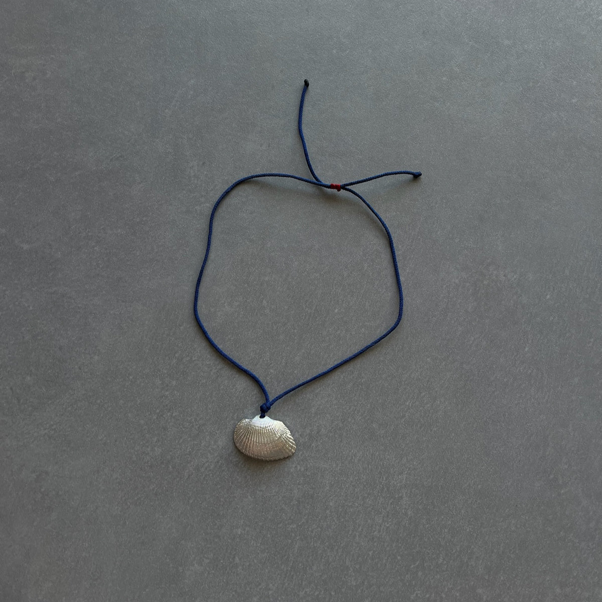 AVIA NECKLACE