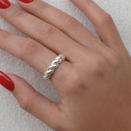 DANI RING